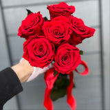 'Magnifico' 6 (or 12) Preserved Roses & Chocolates Gift Set