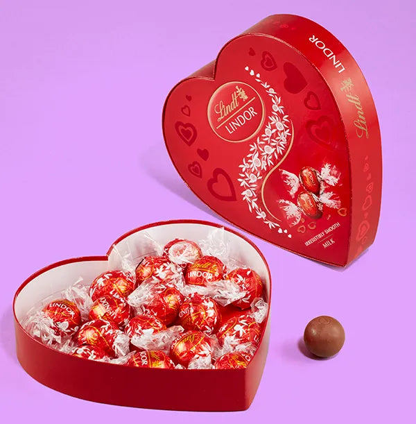 Lindt Lindor Red Heart Shape Chocolate Box 200g